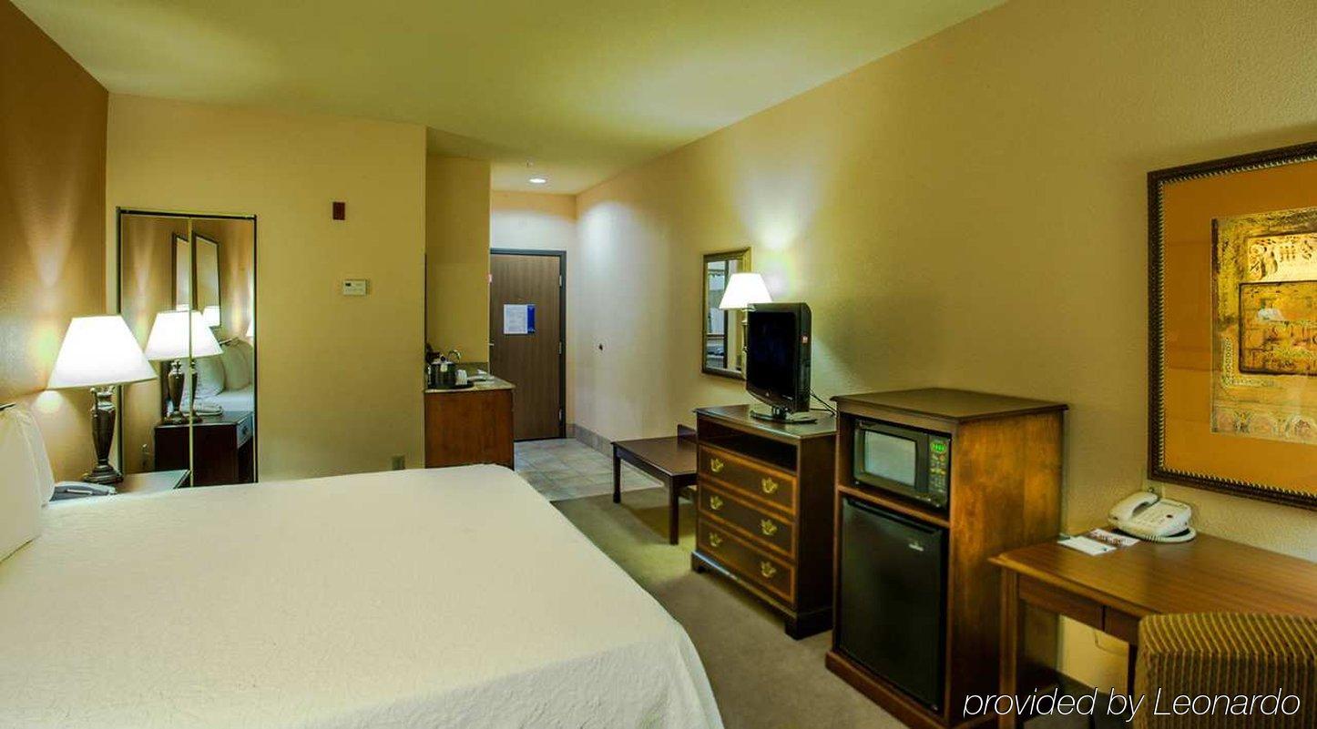 Hampton Inn & Suites Дентон Екстер'єр фото